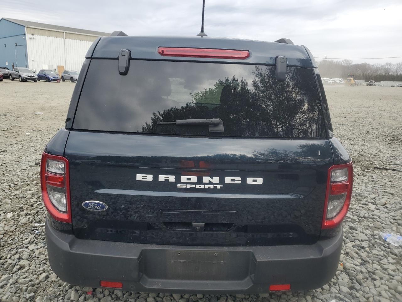 2022 Ford Bronco - Image 6