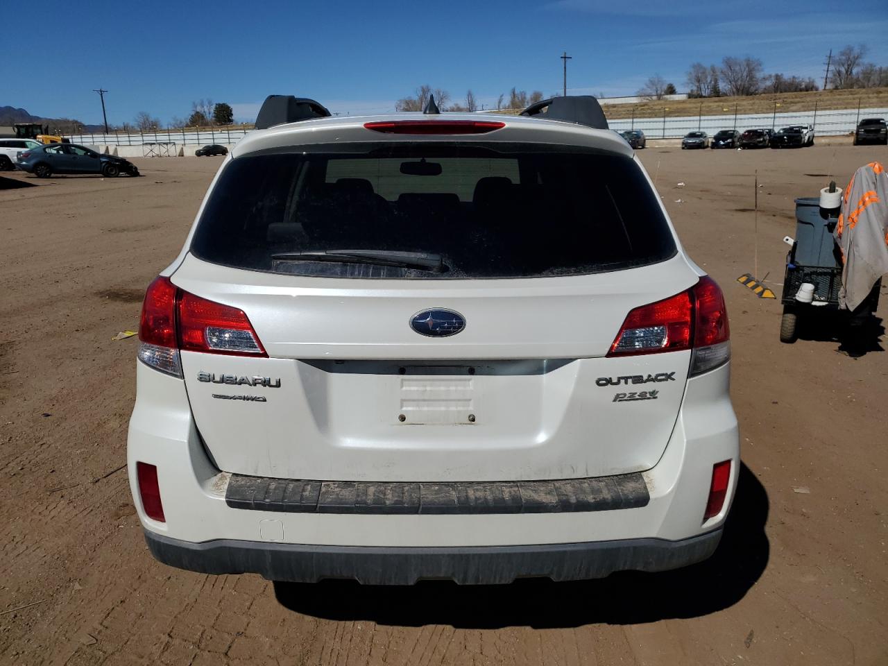 2012 Subaru Outback - Image 6