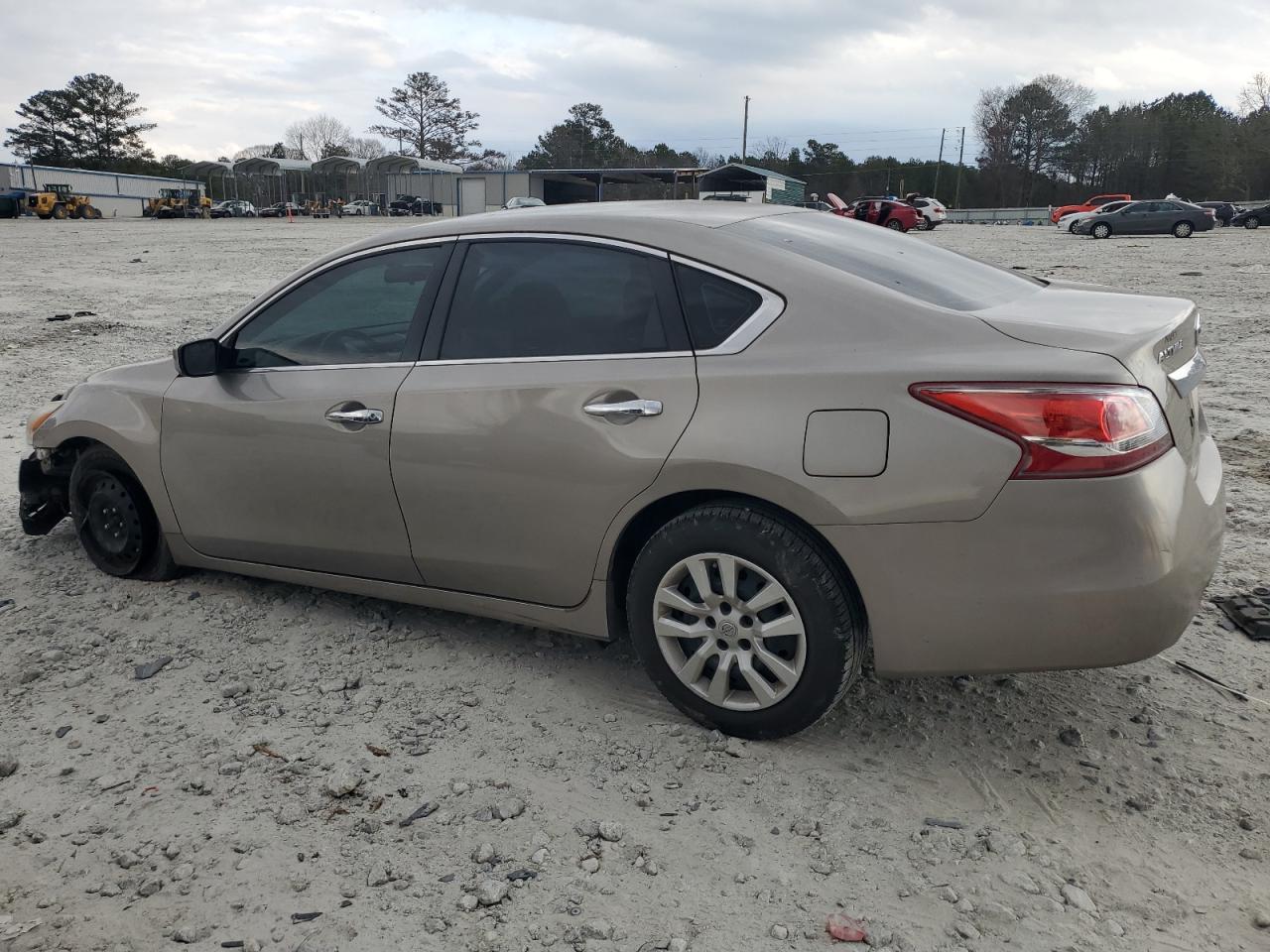 2013 Nissan Altima - Image 2