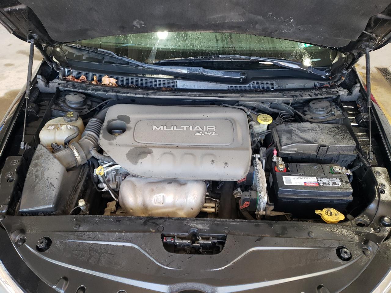 2015 Chrysler 200 - Image 11