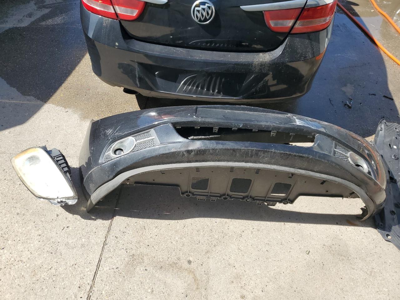 2015 Buick Verano - Image 12