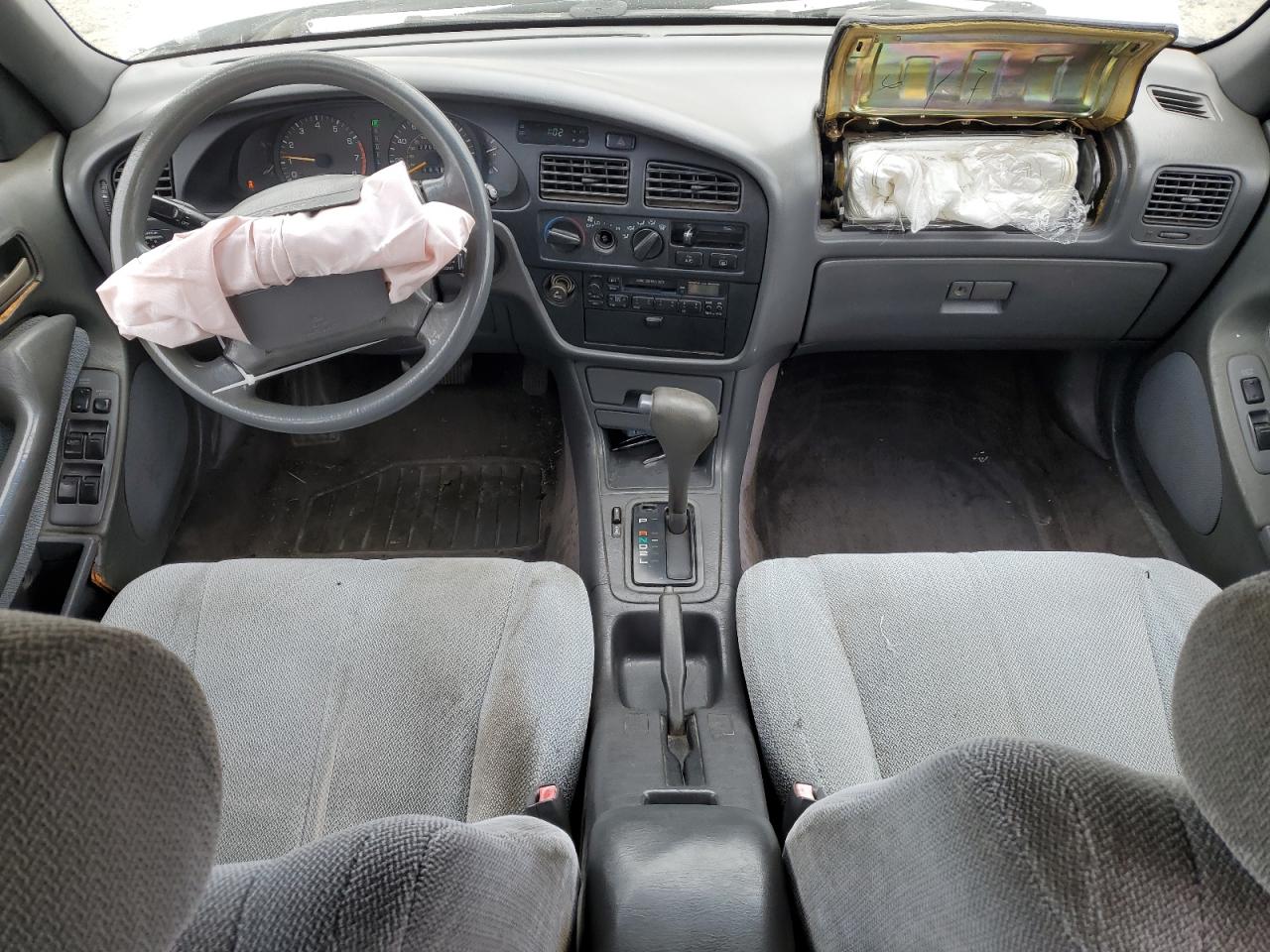 1994 Toyota Camry - Image 8