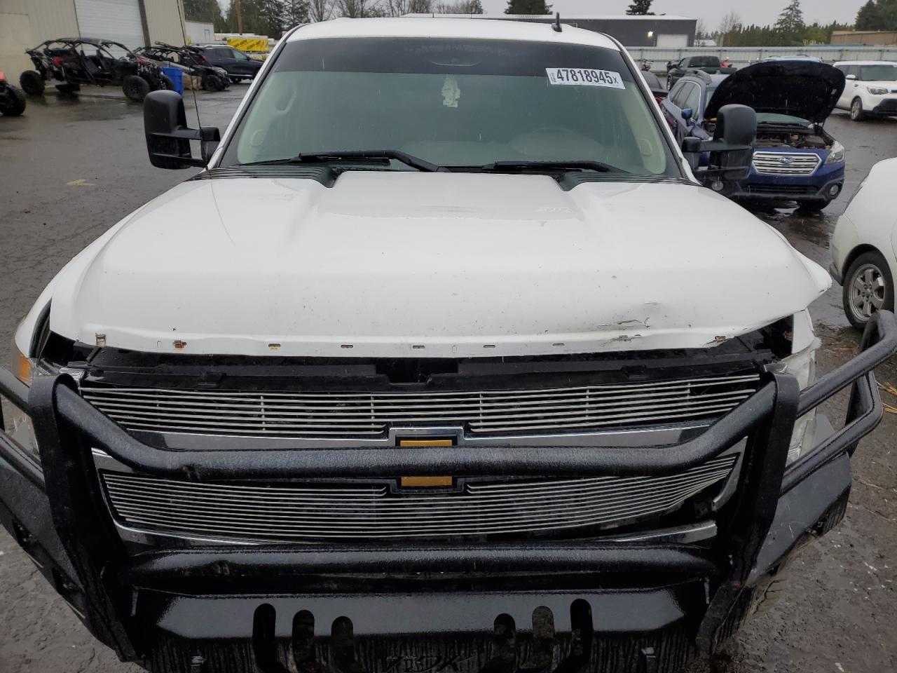 2013 Chevrolet Silverado - Image 11