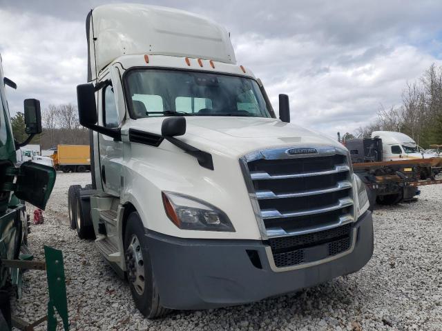 2020 Freightliner Cascadia 126 
