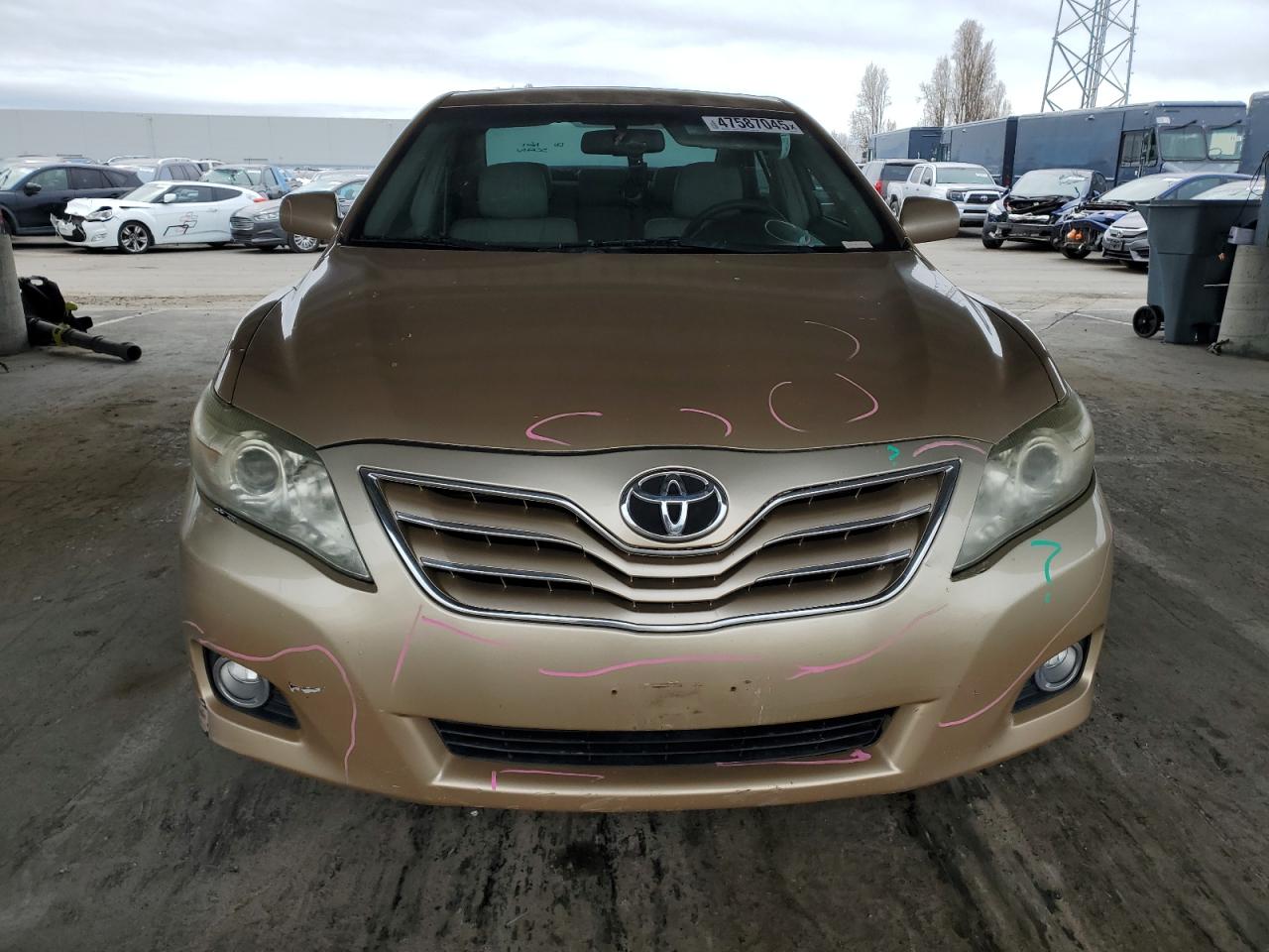 2010 Toyota Camry - Image 5