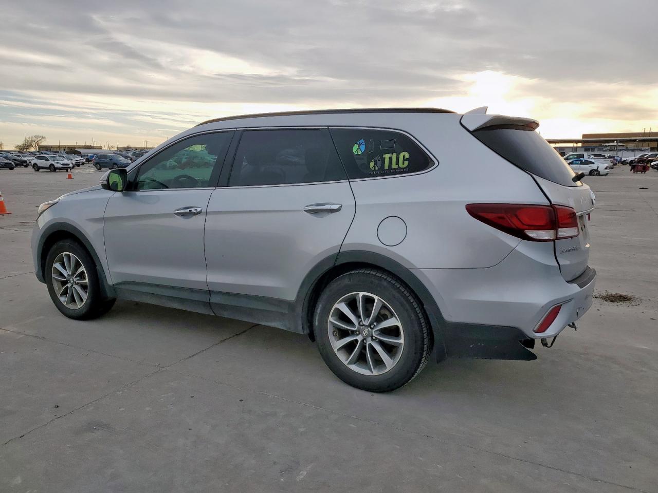 2017 Hyundai Santa Fe - Image 2