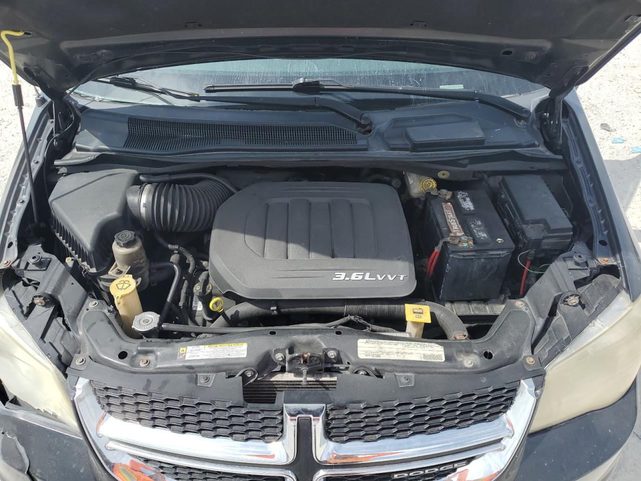 2011 Dodge Caravan - Image 13