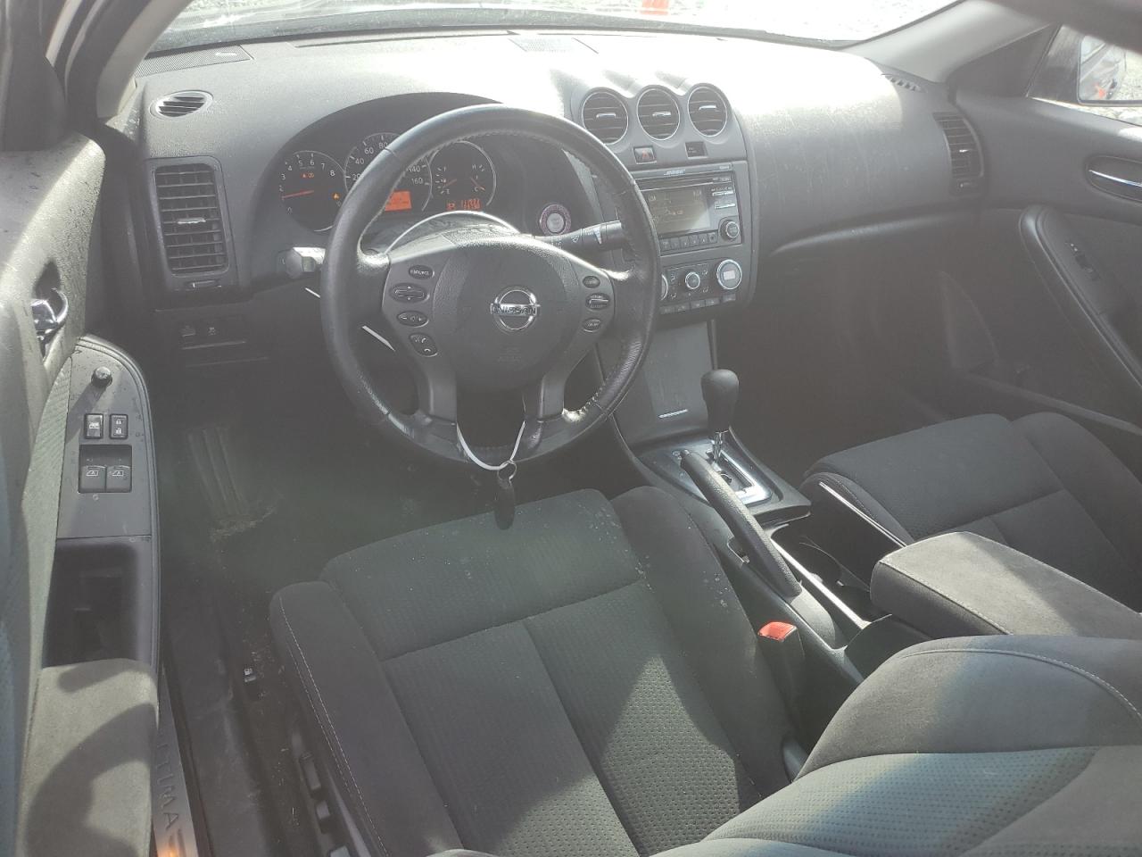 2012 Nissan Altima - Image 8