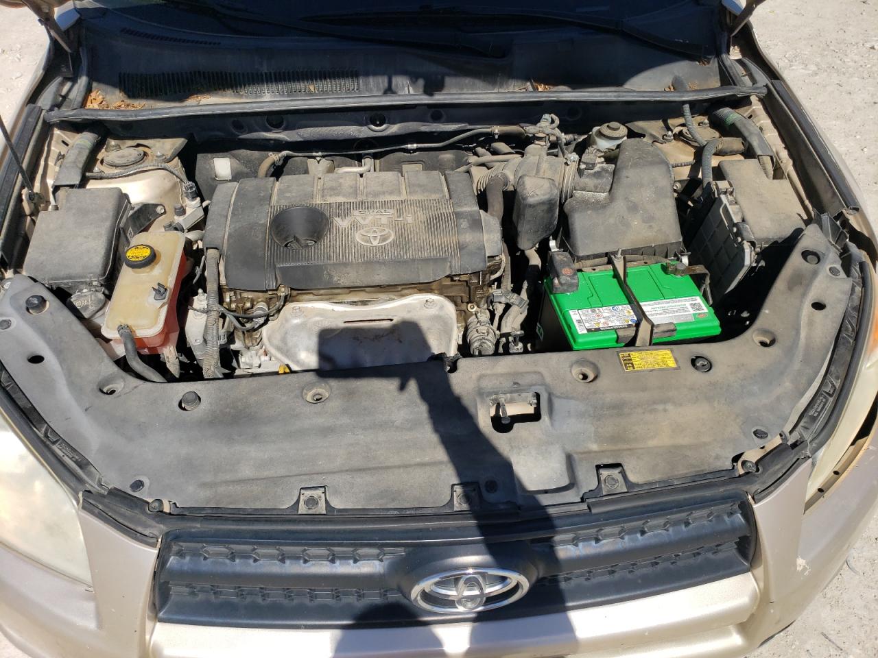 2010 Toyota RAV 4 - Image 12