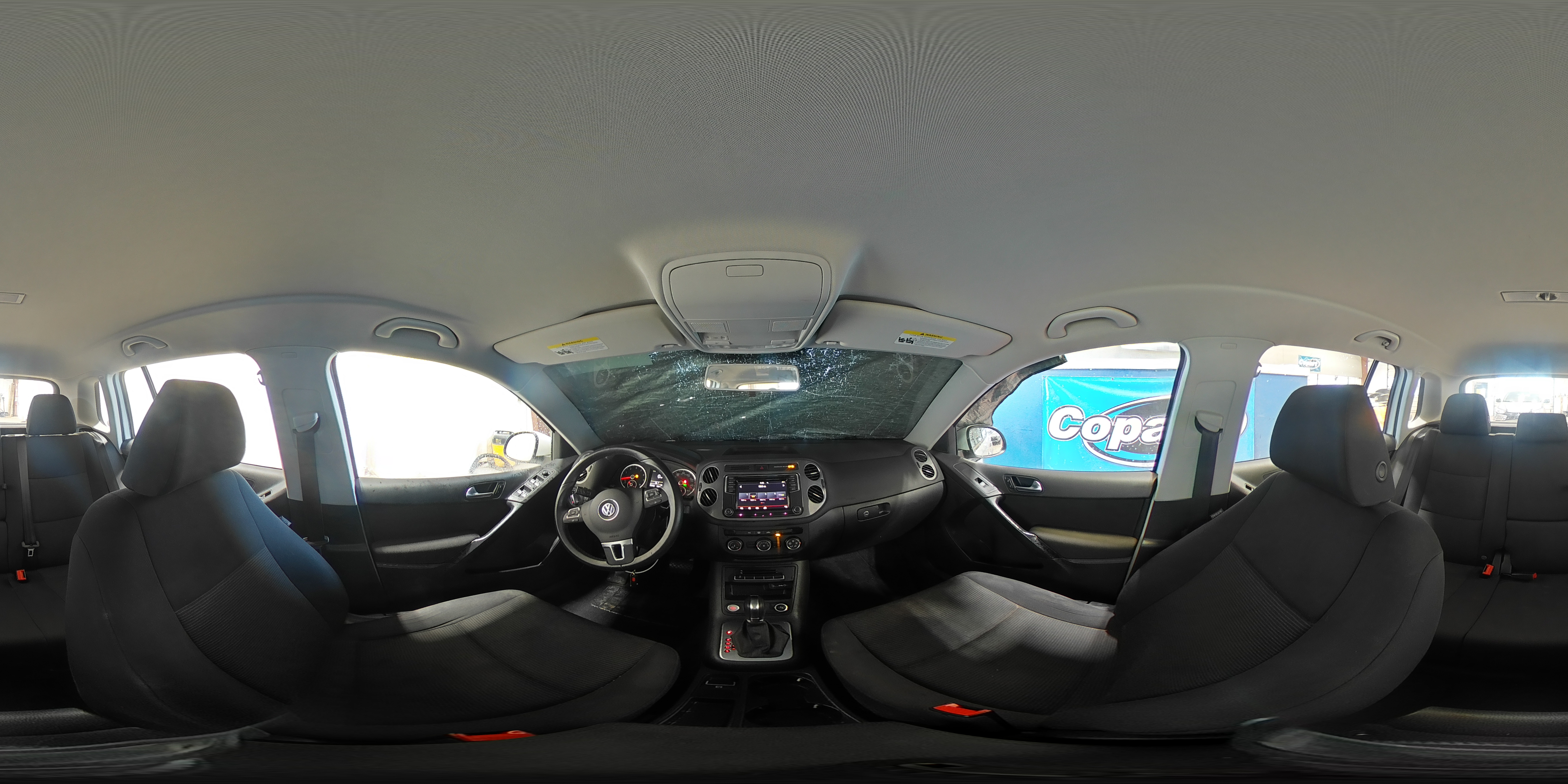 2017 Volkswagen Tiguan - Image 15