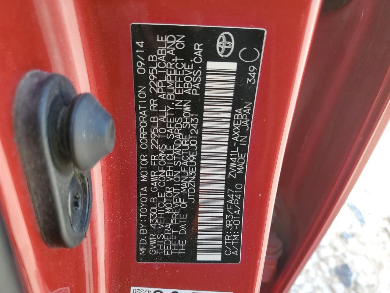 2014 Toyota Prius - Image 12