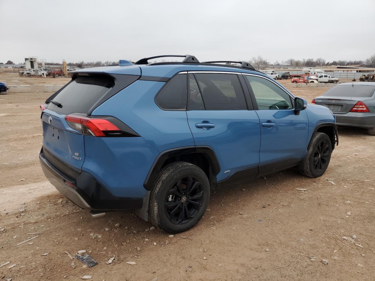 2024 Toyota RAV 4 - Image 3