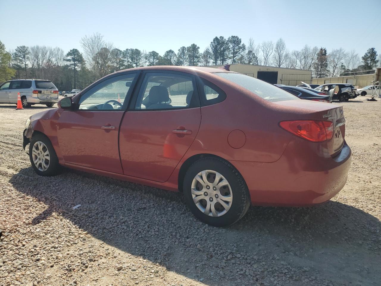 2010 Hyundai Elantra - Image 2