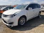 2017 Chrysler Pacifica Limited zu verkaufen in Louisville, KY - Side