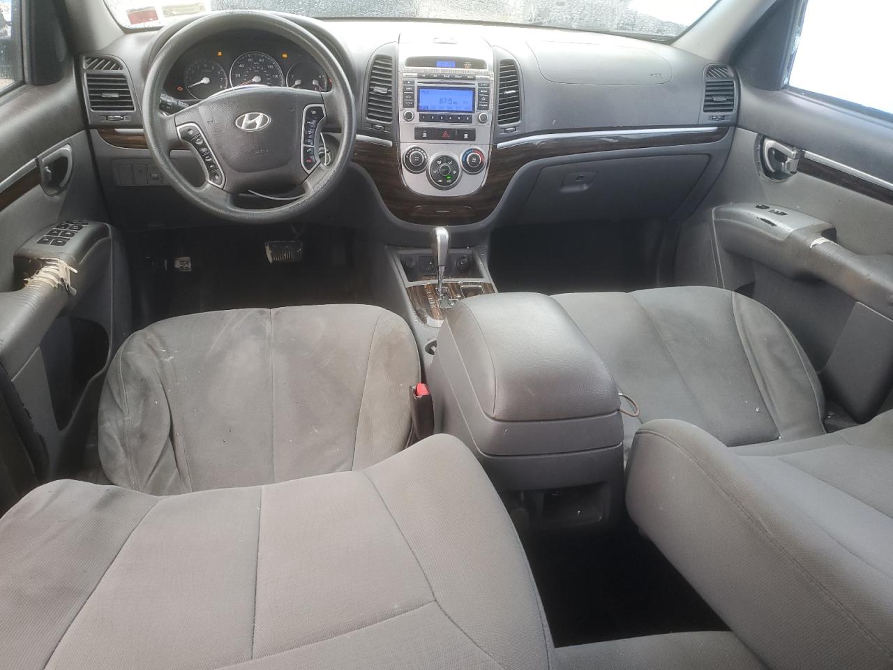 2010 Hyundai Santa Fe - Image 8