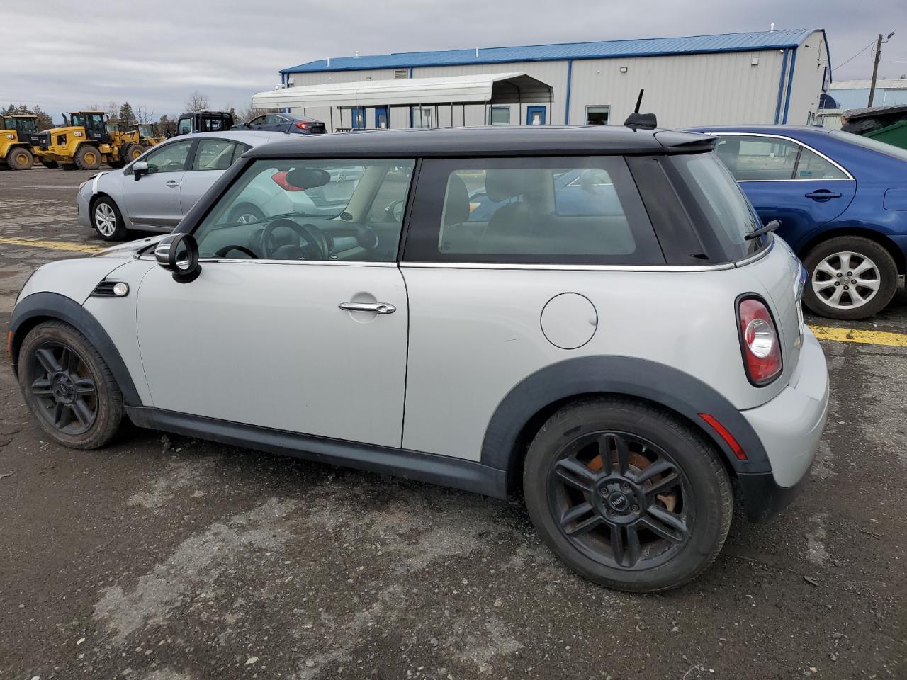 2013 MINI Cooper - Image 2