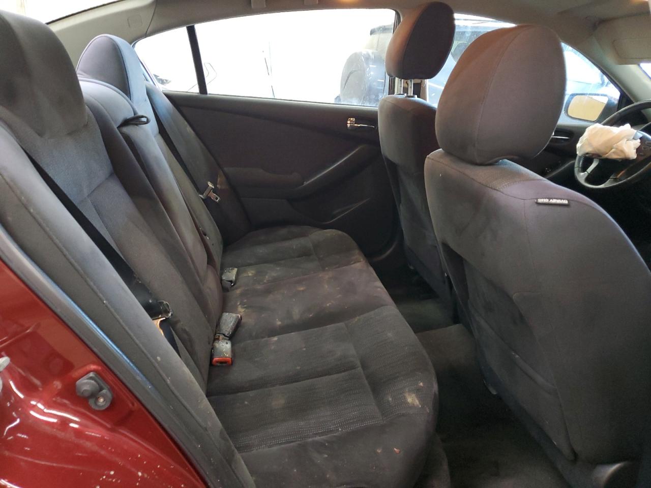 2011 Nissan Altima - Image 10