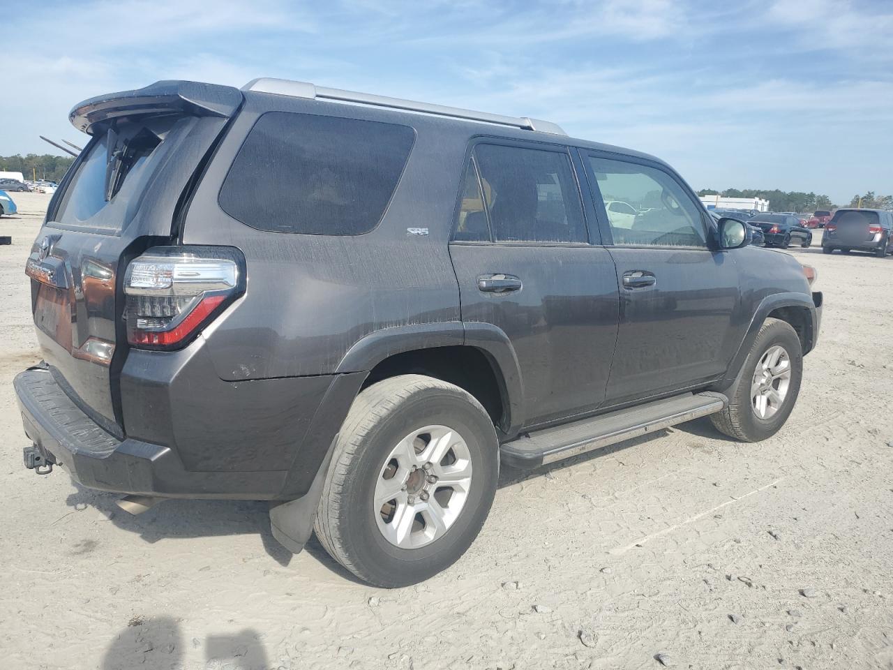 2015 Toyota 4Runner - Image 3