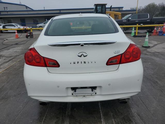  INFINITI G37 2013 White