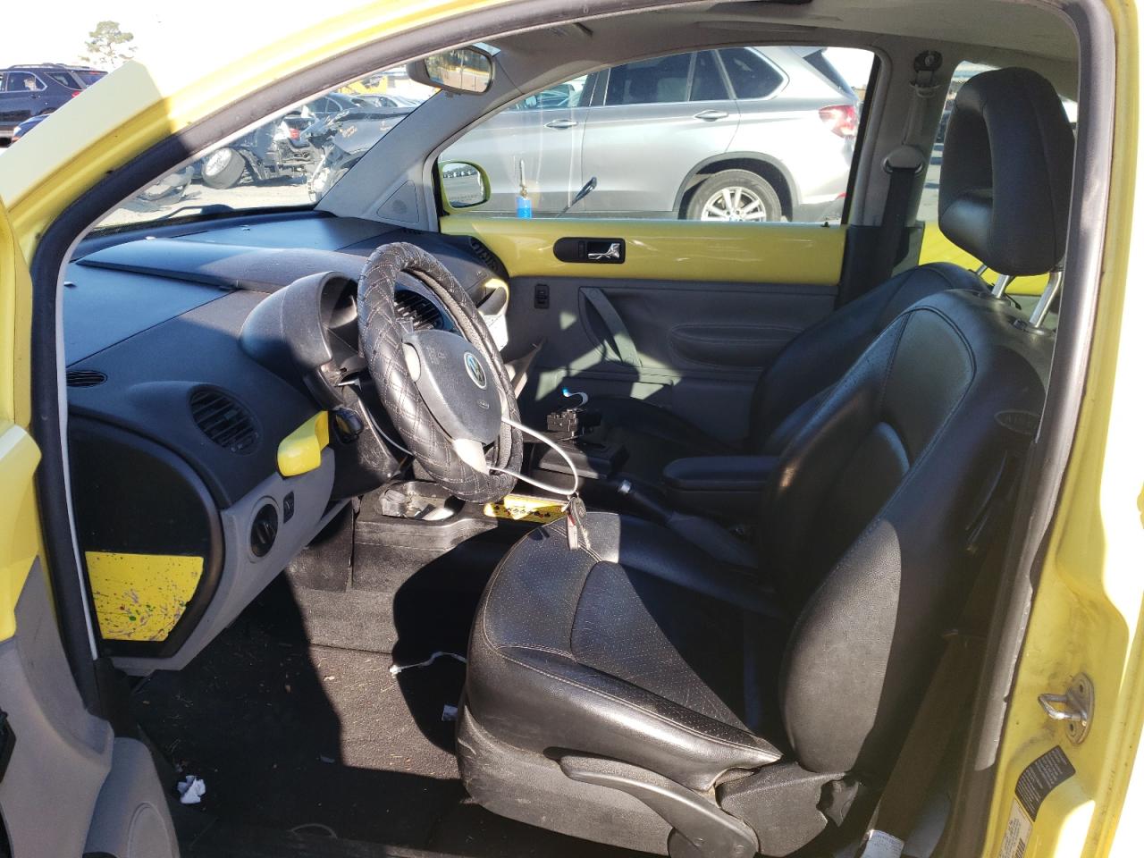 2001 Volkswagen Beetle - Image 7