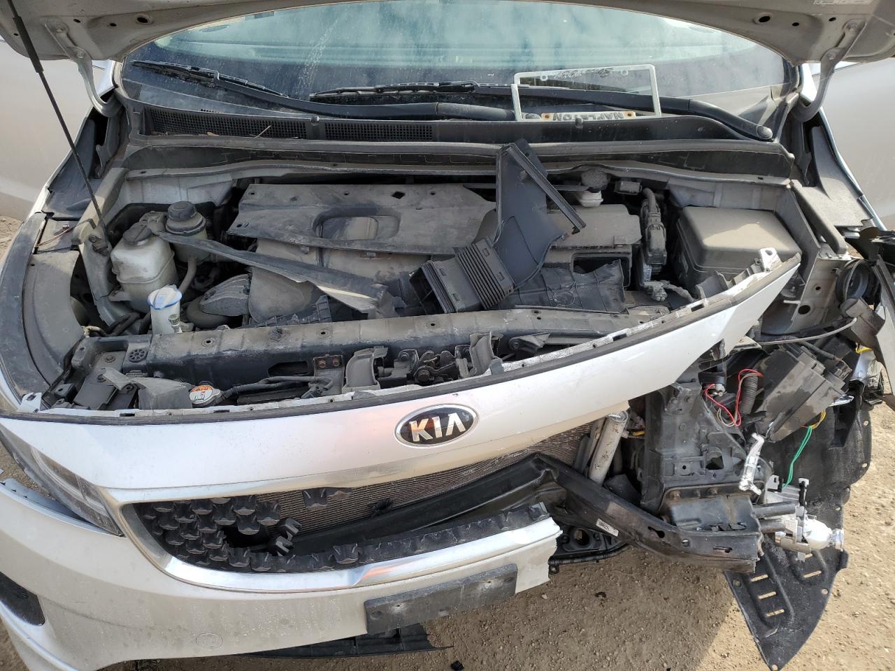 2016 Kia Sedona - Image 12