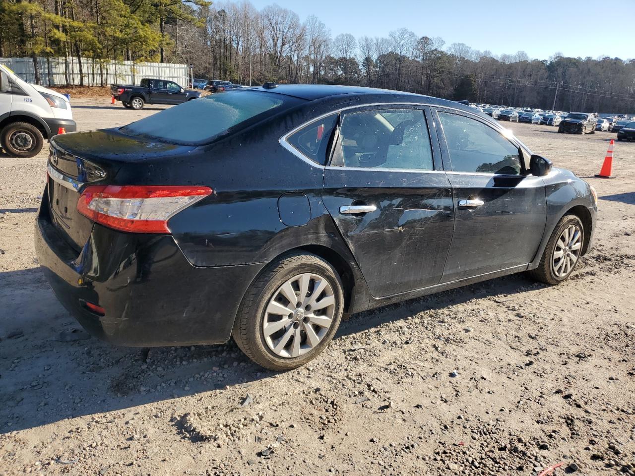 2015 Nissan Sentra - Image 3