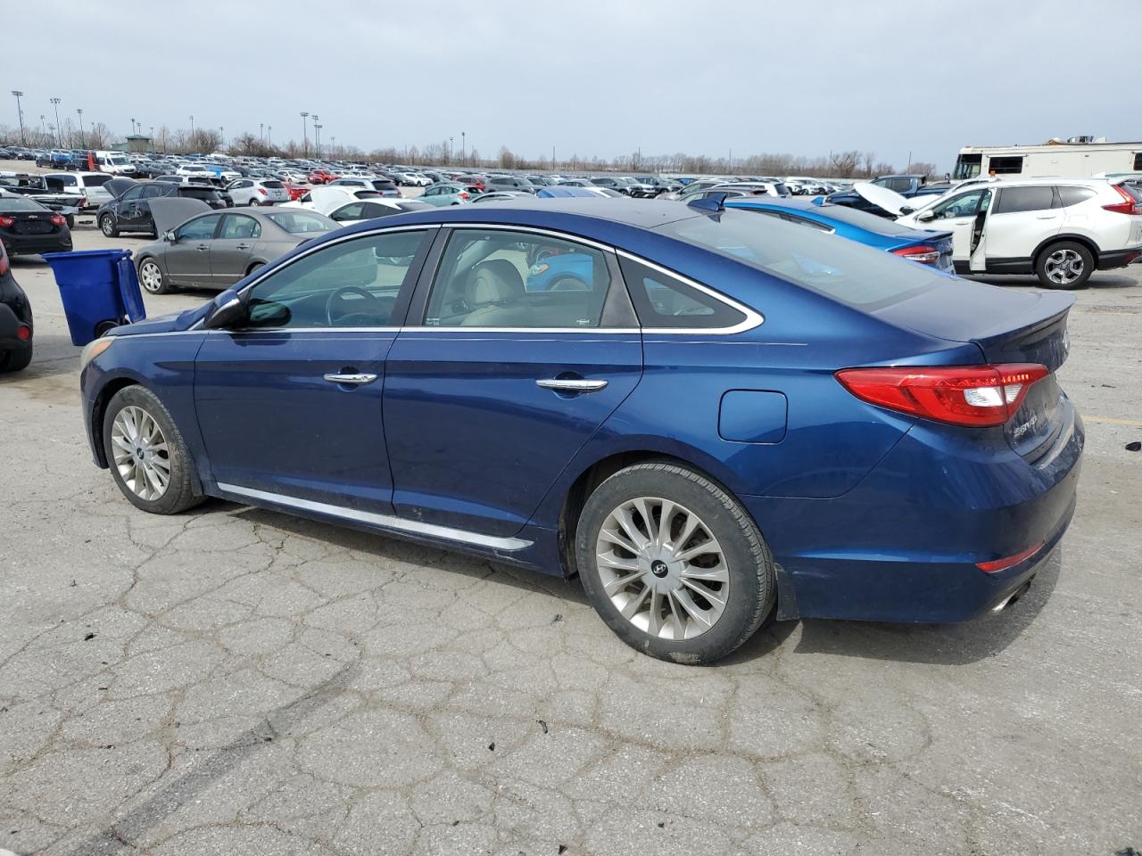 2015 Hyundai Sonata - Image 2