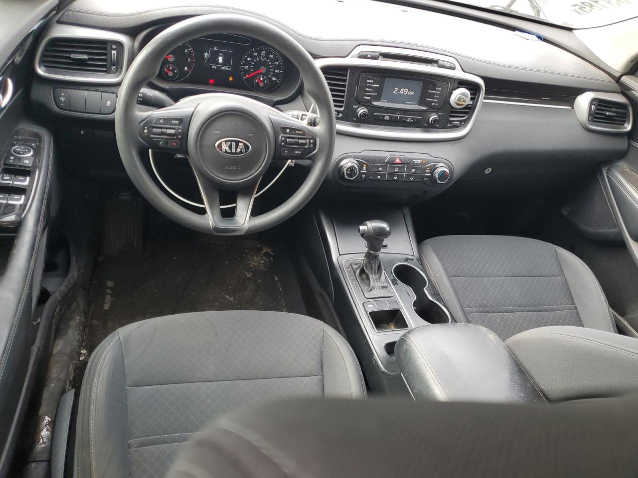 2017 Kia Sorento - Image 8