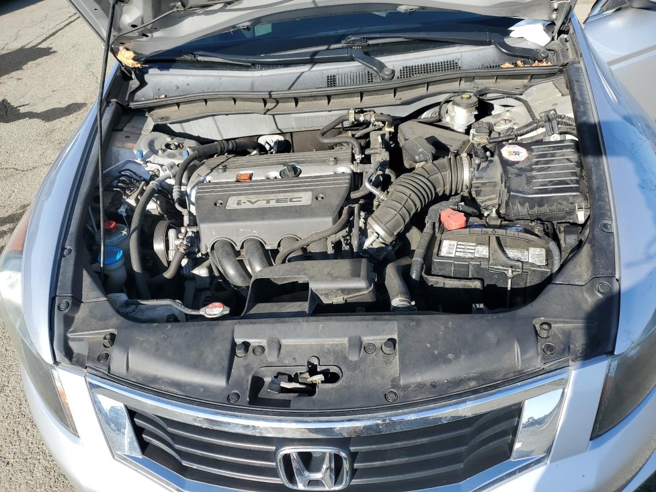 2009 Honda Accord - Image 11