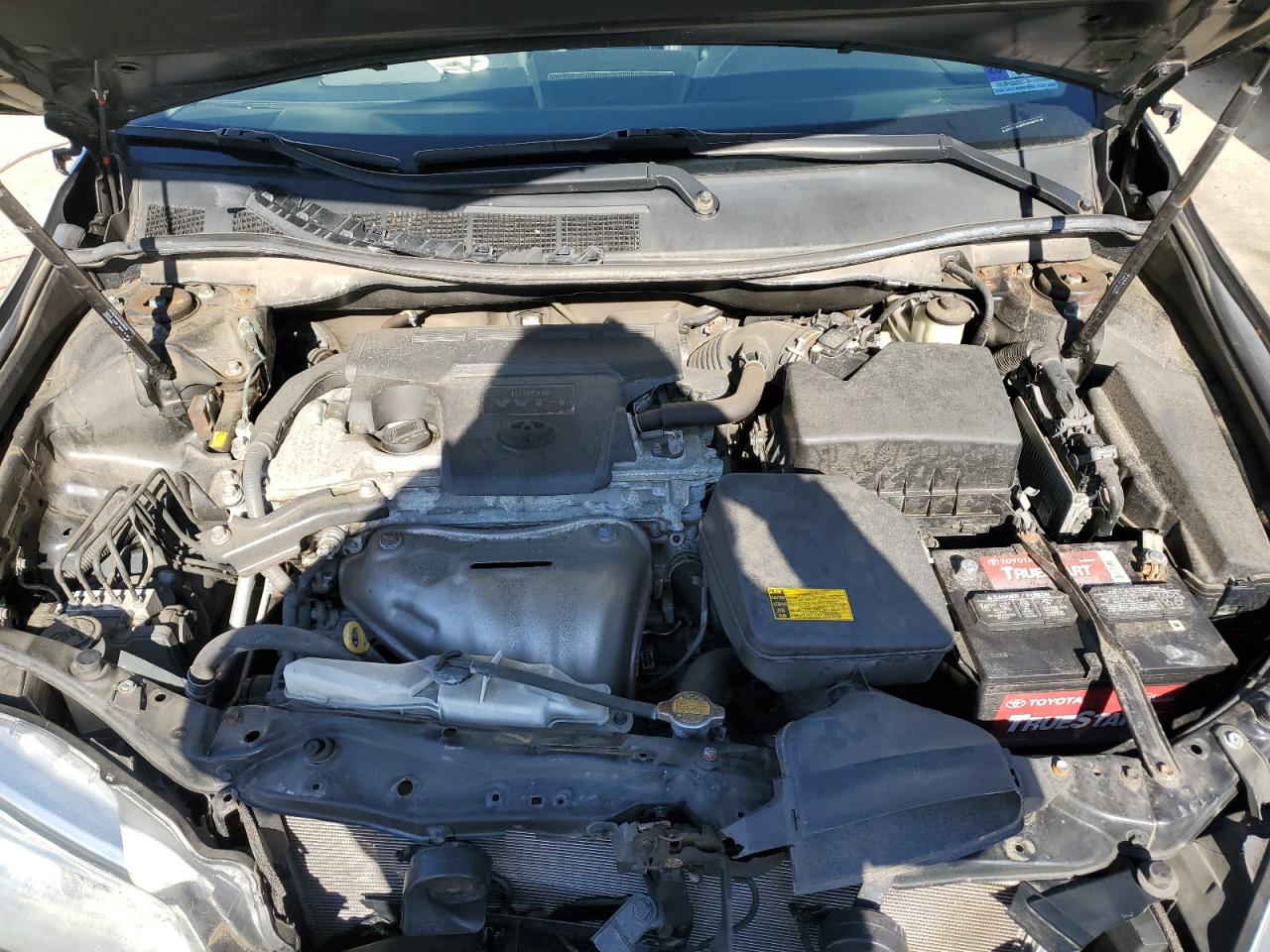 2015 Toyota Camry - Image 11