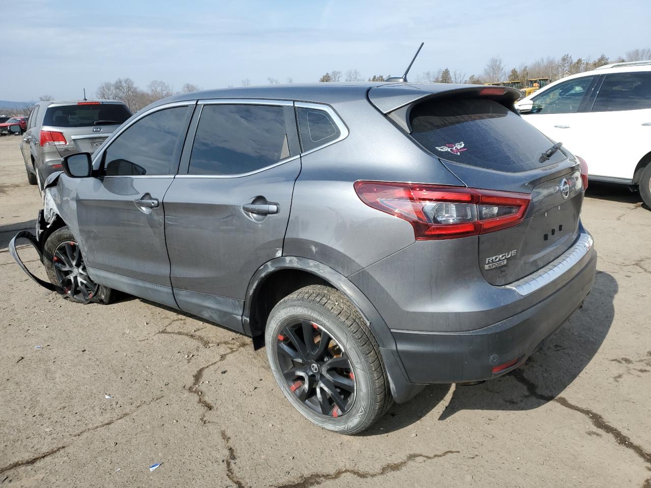 2020 Nissan Rogue - Image 2