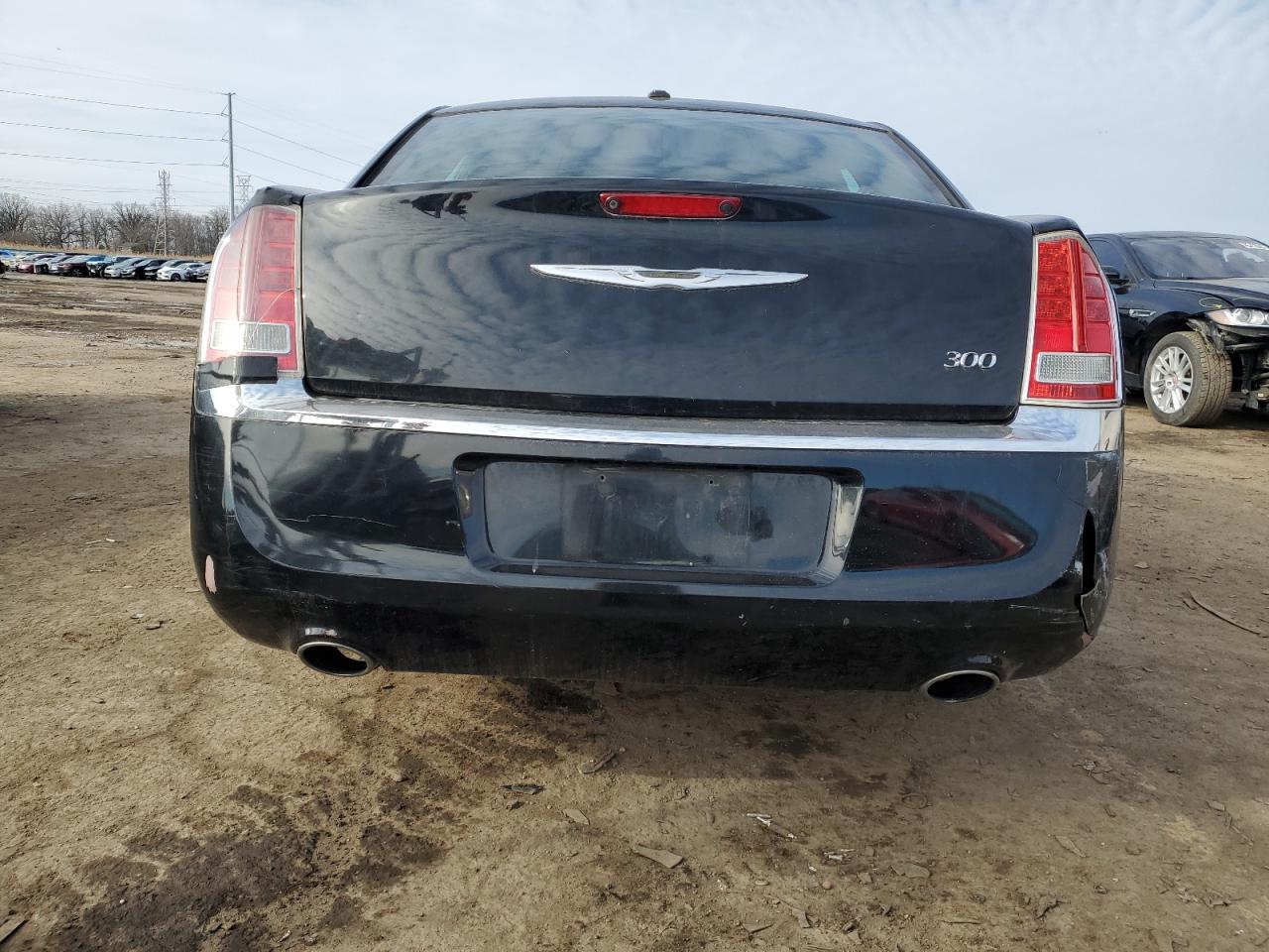2012 Chrysler 300 - Image 6