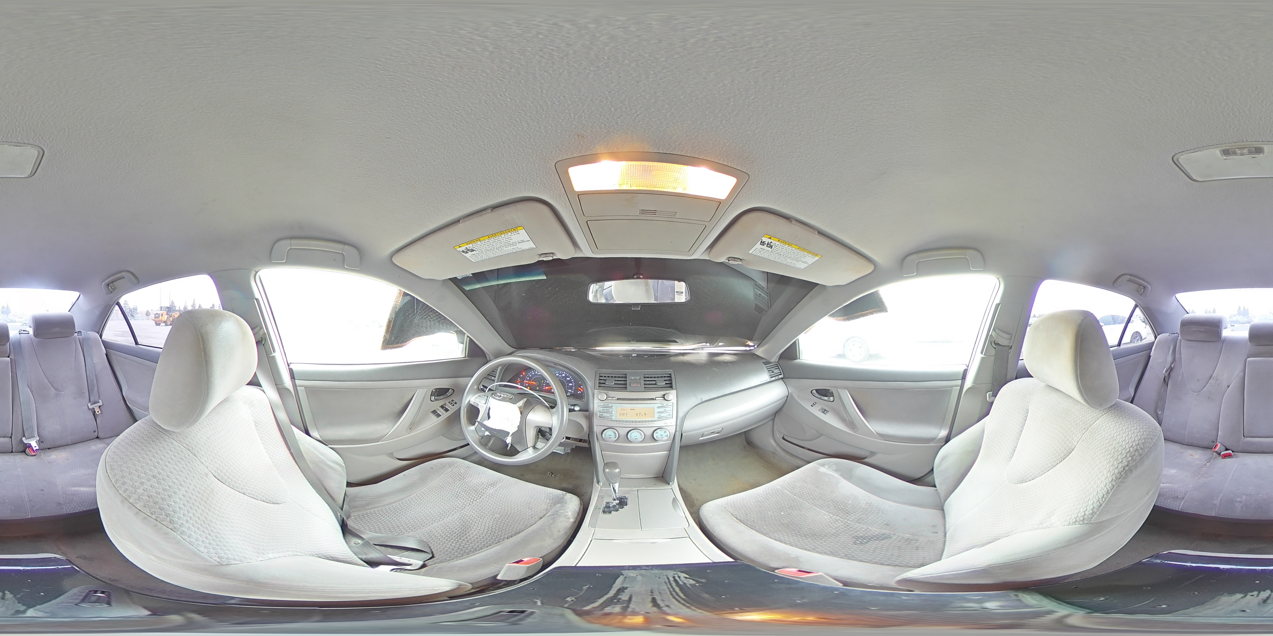 2011 Toyota Camry - Image 13
