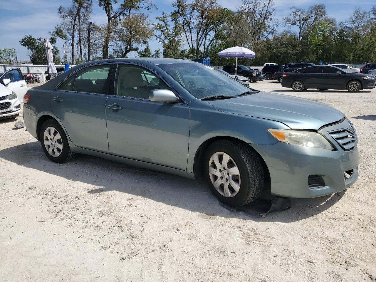 2010 Toyota Camry - Image 4