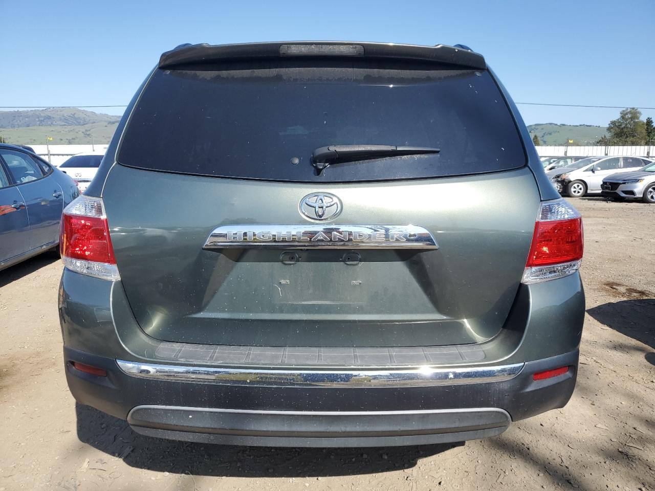 2013 Toyota Highlander - Image 6