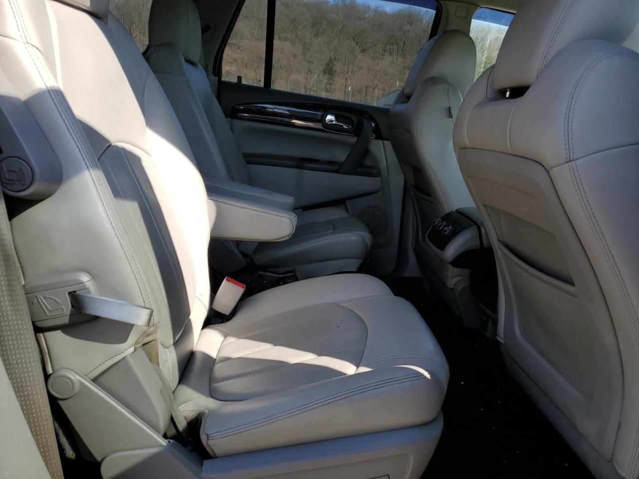 2015 Buick Enclave - Image 11
