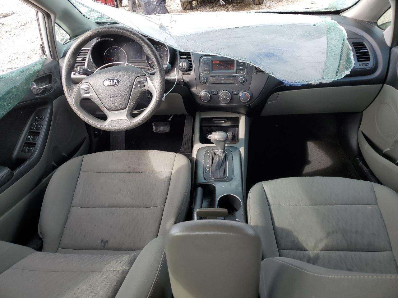 2016 Kia Forte - Image 8