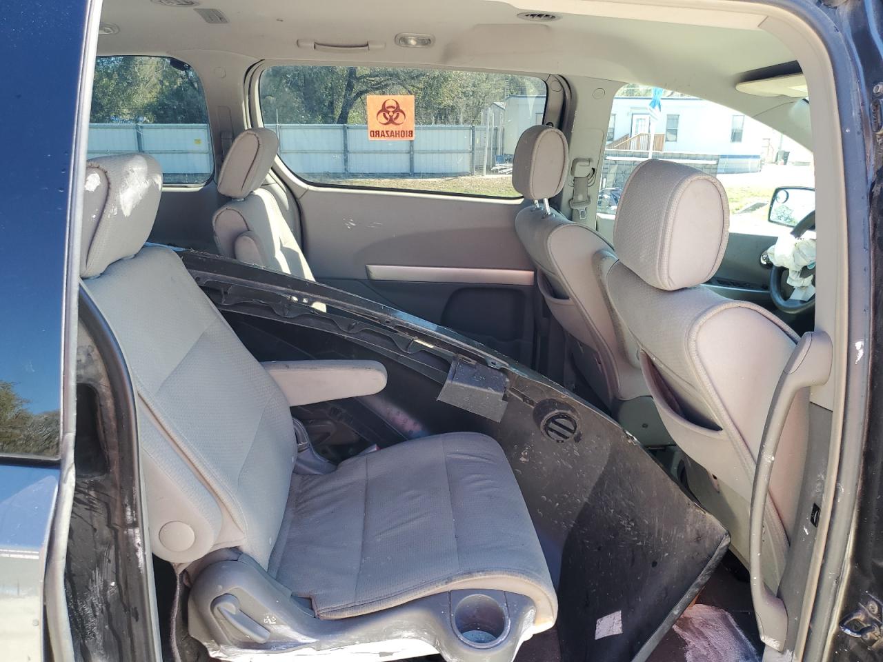 2009 Nissan Quest - Image 11