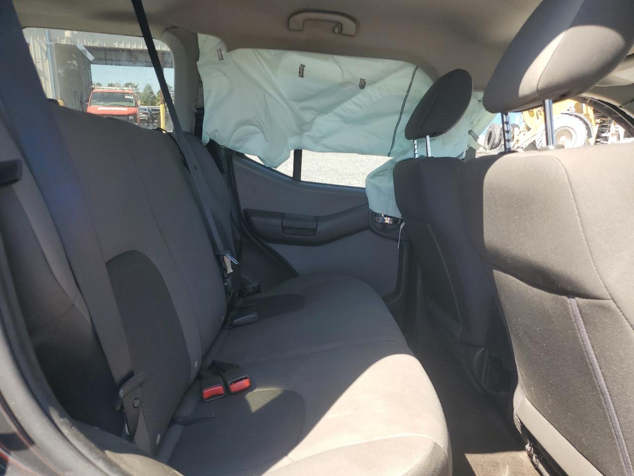 2014 Nissan XTerra - Image 11