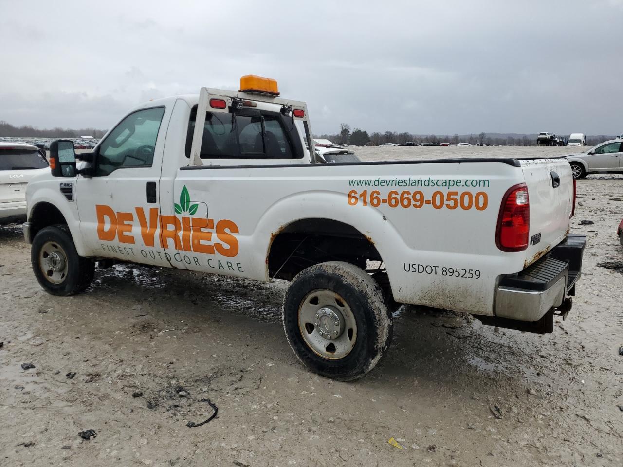 2009 Ford F350 - Image 2