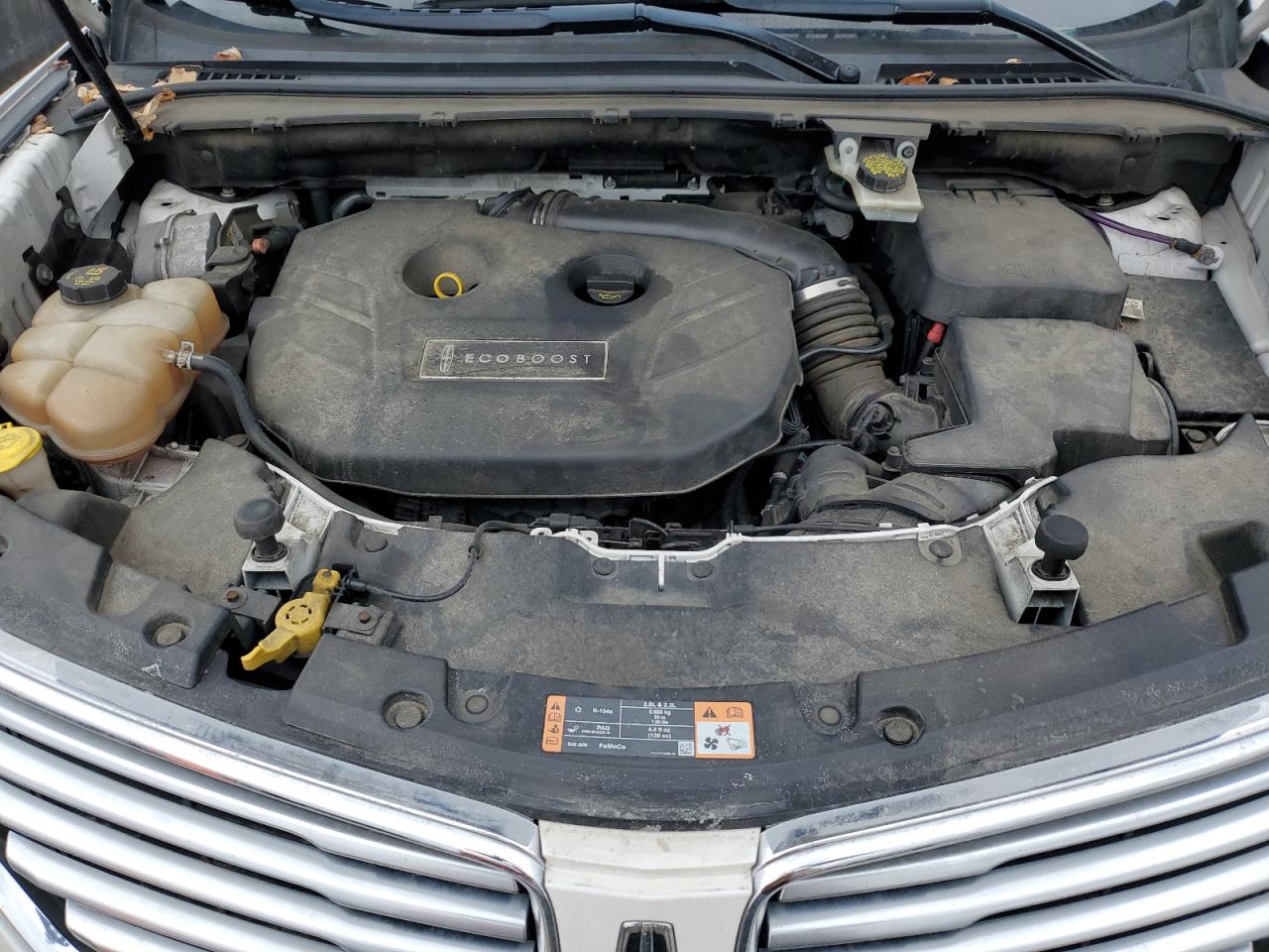 2015 Lincoln MKZ - Image 12