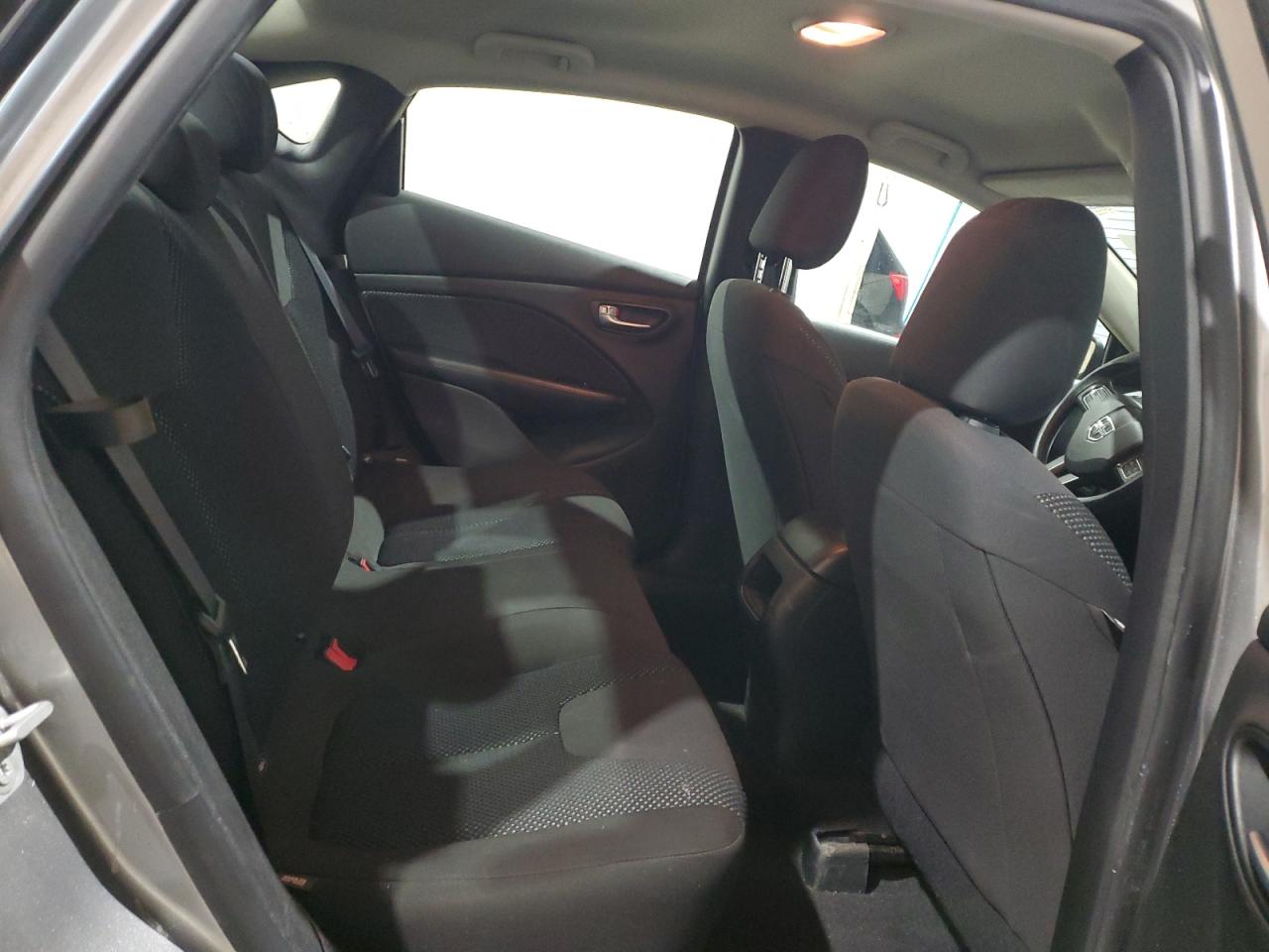 2016 Dodge Dart - Image 10