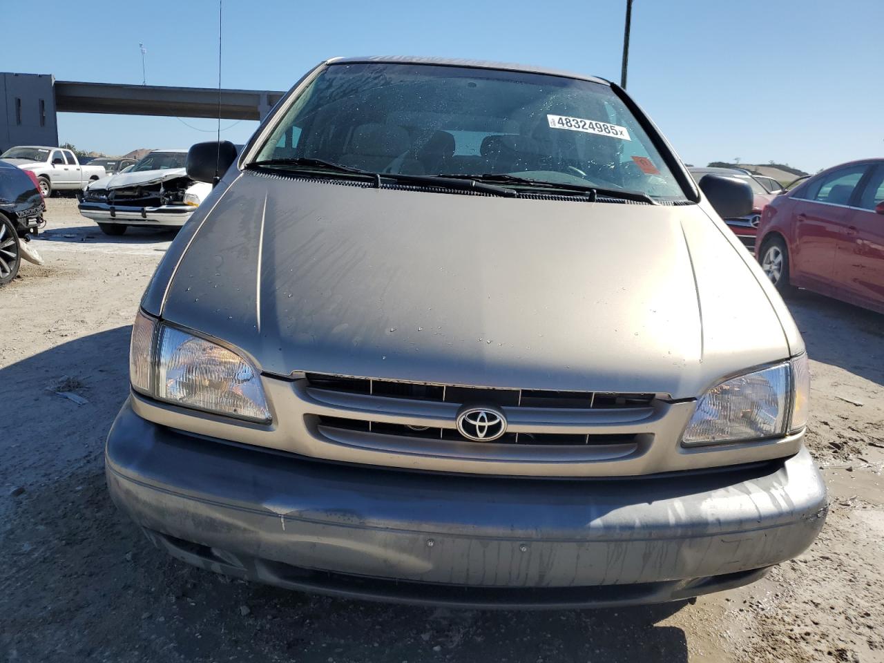 2000 Toyota Sienna - Image 5