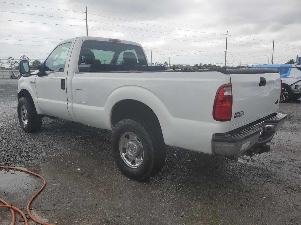 2006 Ford F250 - Image 2
