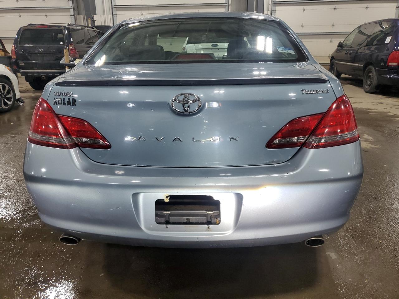 2008 Toyota Avalon - Image 6