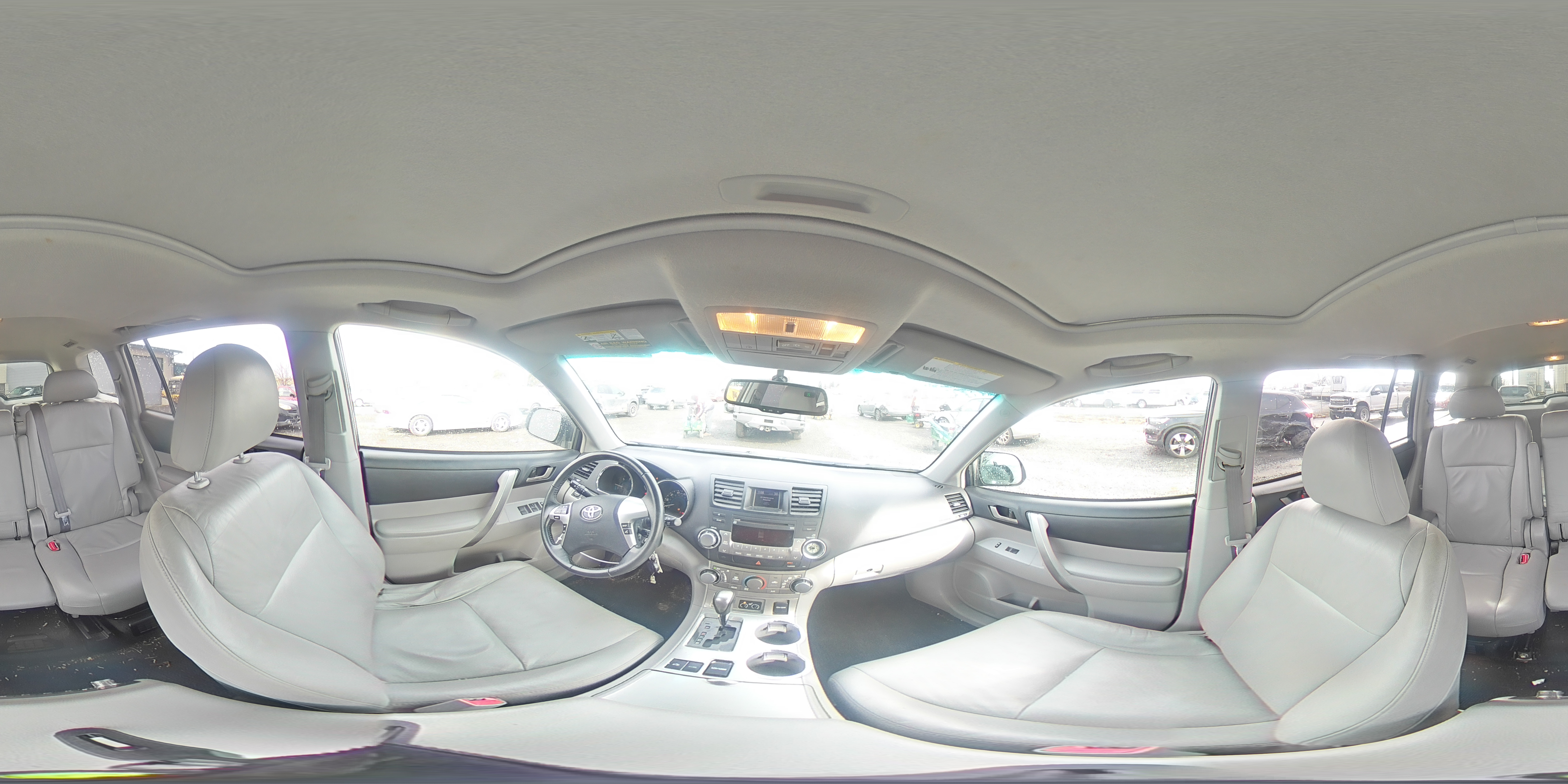 2011 Toyota Highlander - Image 14