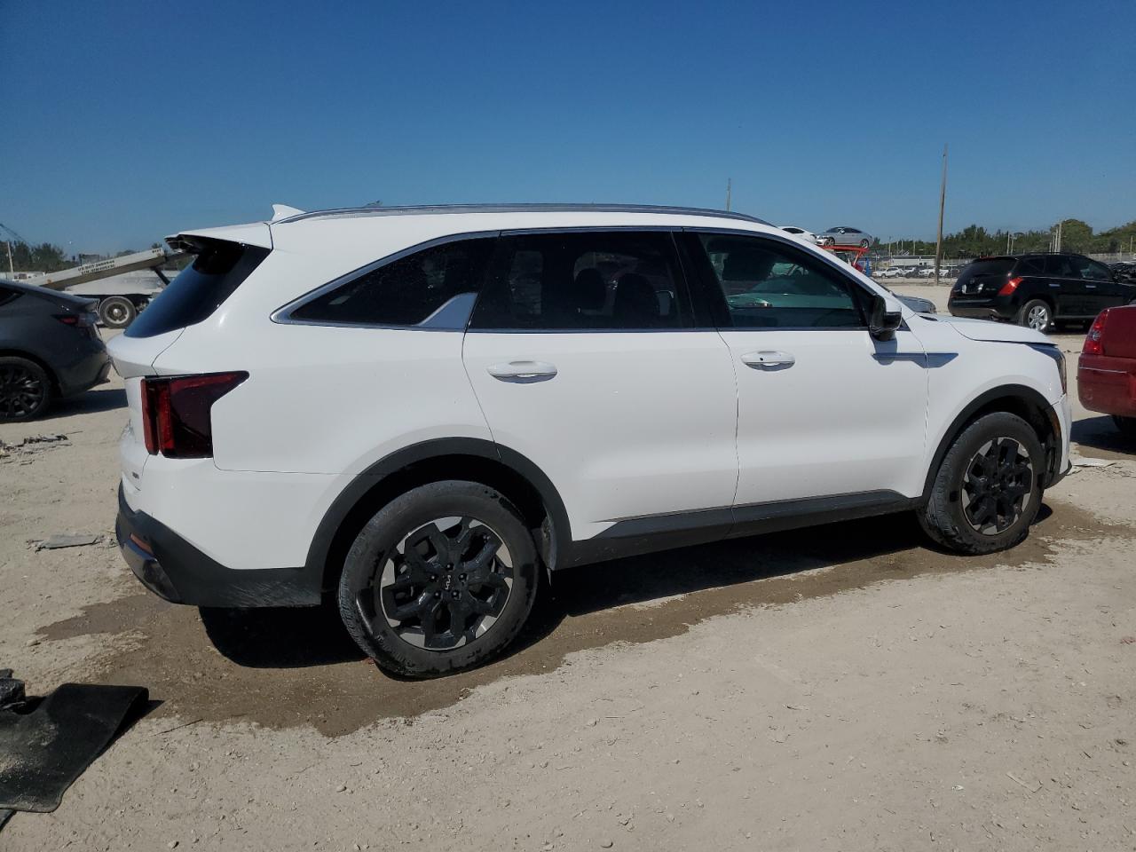2024 Kia Sorento - Image 3