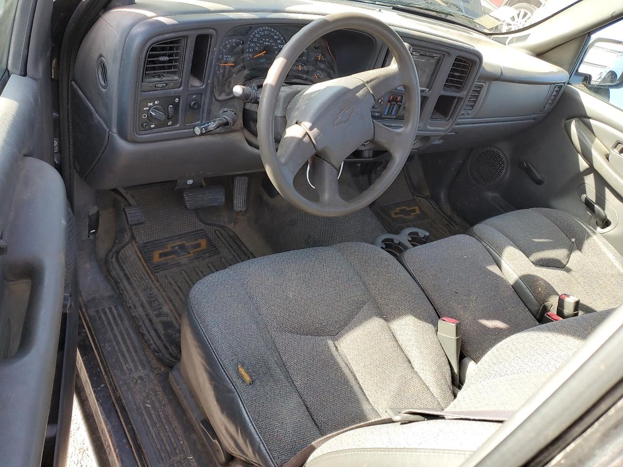 2005 Chevrolet Silverado - Image 8