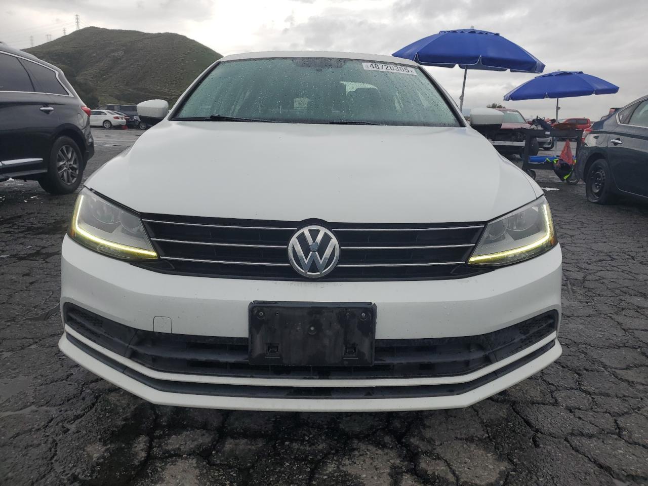 2017 Volkswagen Jetta - Image 5