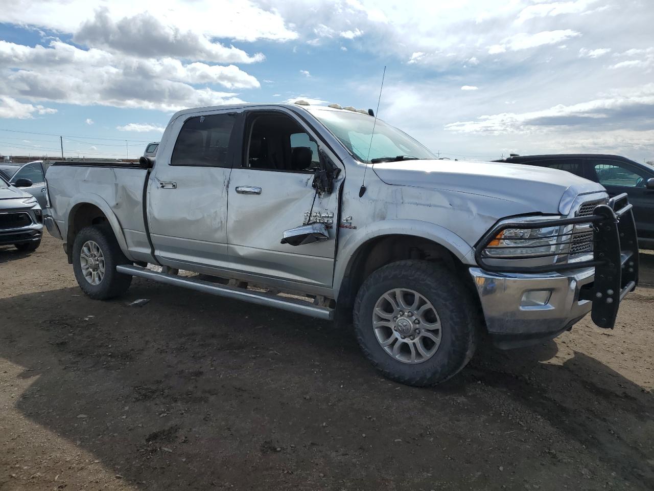 2015 RAM 3500 - Image 4